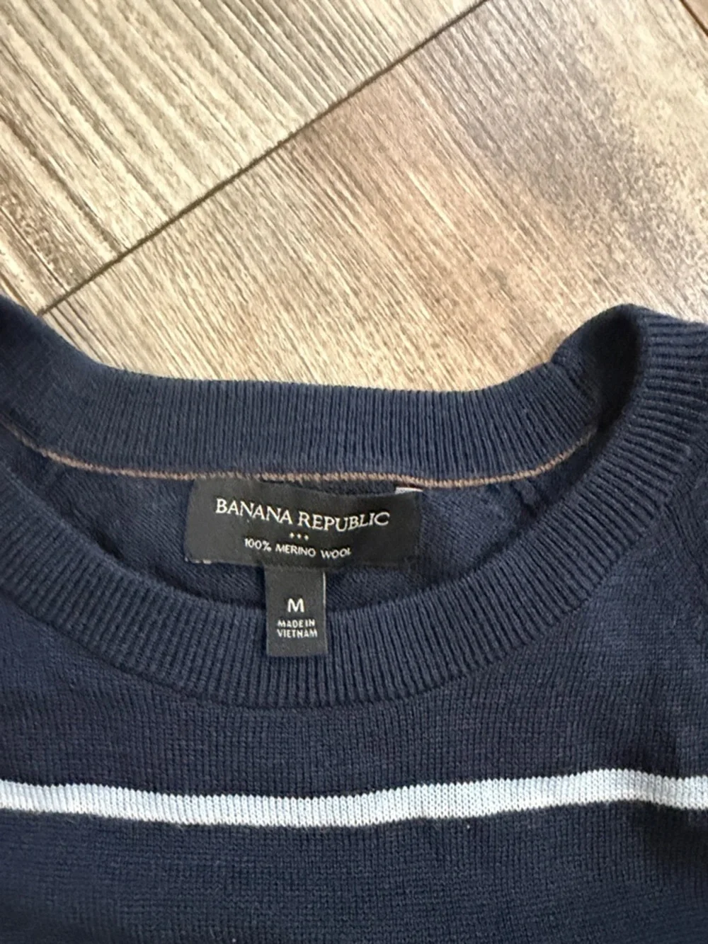 Banana‎ Republic Navy Crewneck Sweater with White and Tan Stripes